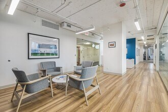 121 W Wacker Dr, Chicago, IL for lease Building Photo- Image 2 of 17