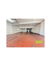 6007 S St Andrews Pl, Los Angeles, CA for lease Interior Photo- Image 2 of 12