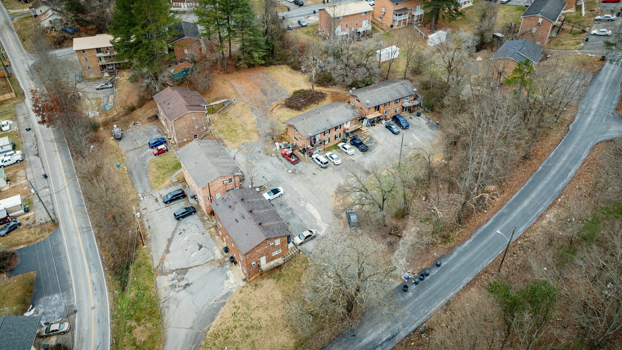 908 Chadwick Dr, Kingsport, TN for sale Primary Photo- Image 1 of 24