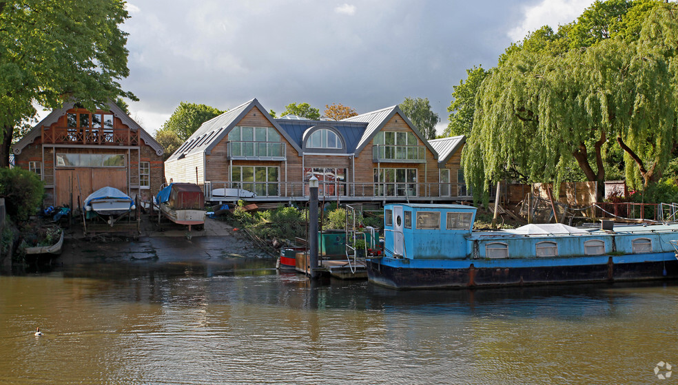 Eel Pie Island, Twickenham à vendre - Photo du bâtiment - Image 1 de 1