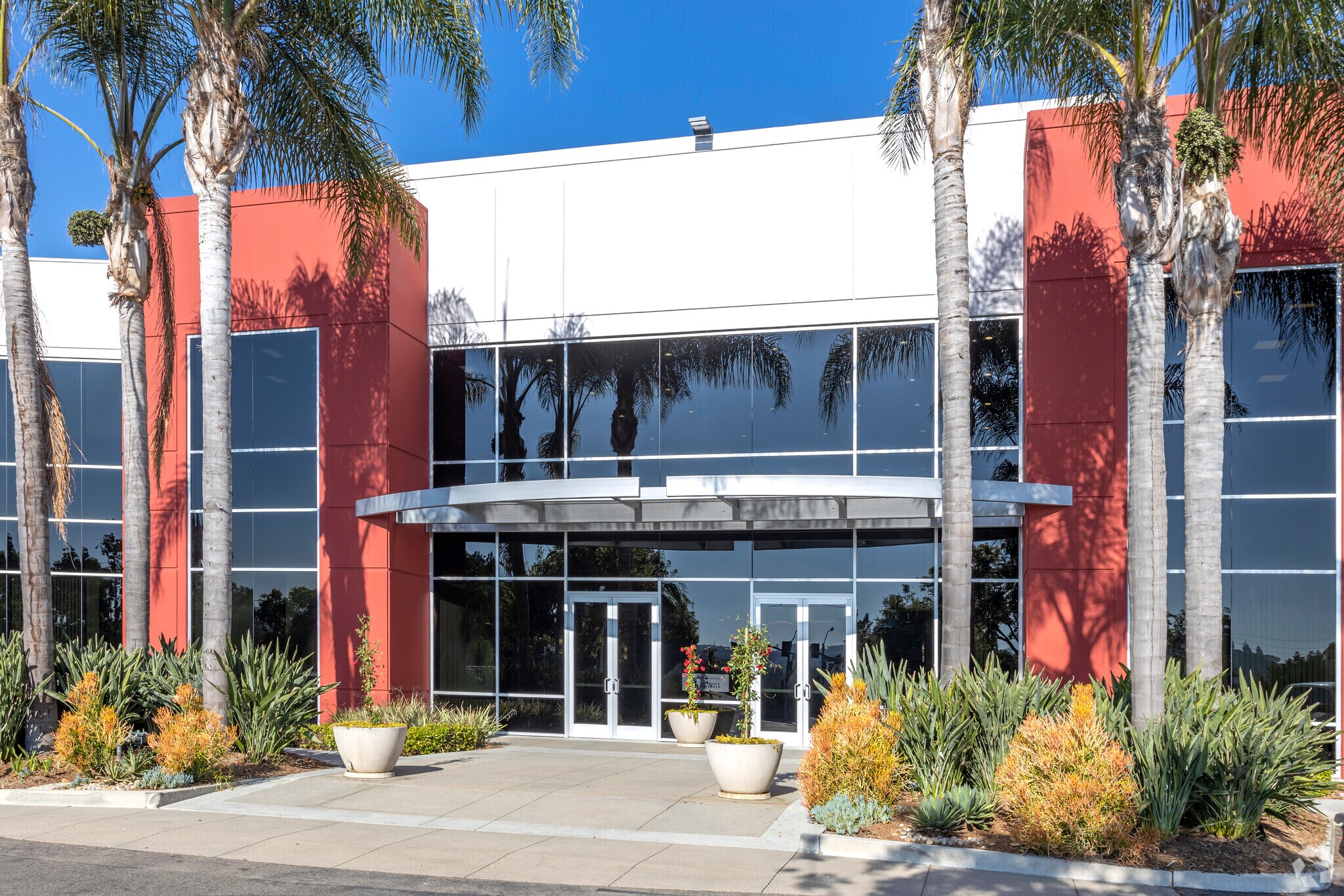 3115 Melrose Dr, Carlsbad, CA à louer Photo du bâtiment- Image 1 de 22