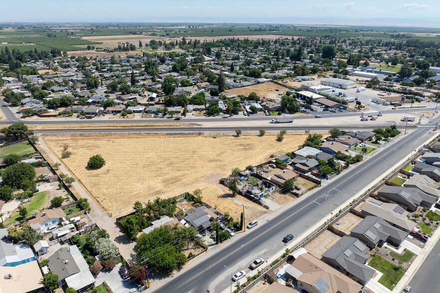 7470 Walnut Ave, Winton, CA for sale - Building Photo - Image 3 of 10