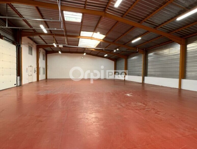 14 Rue André Sentuc, Vénissieux for lease - Building Photo - Image 3 of 9