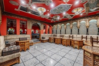 Retail in Madrid, Madrid for lease Interior Photo- Image 2 of 6