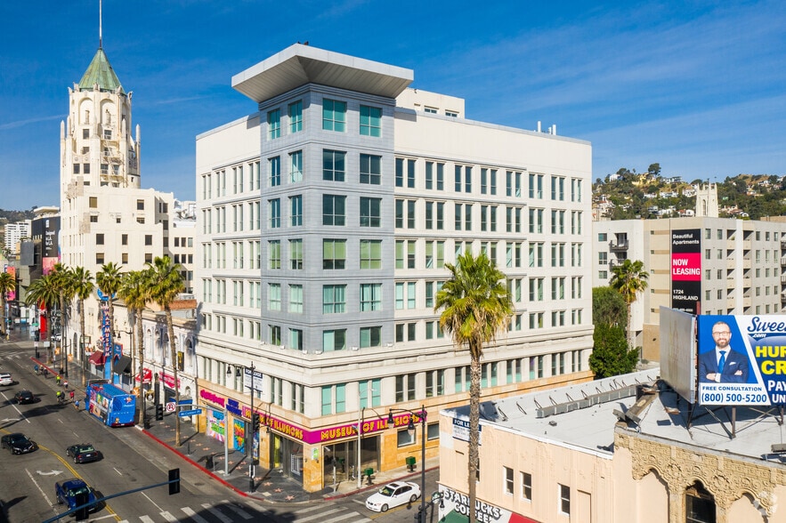 6751 Hollywood Blvd, Los Angeles, CA for sale - Primary Photo - Image 1 of 10