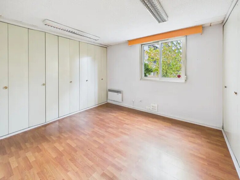 Bureau dans Lyon à vendre - Photo du bâtiment - Image 2 de 8