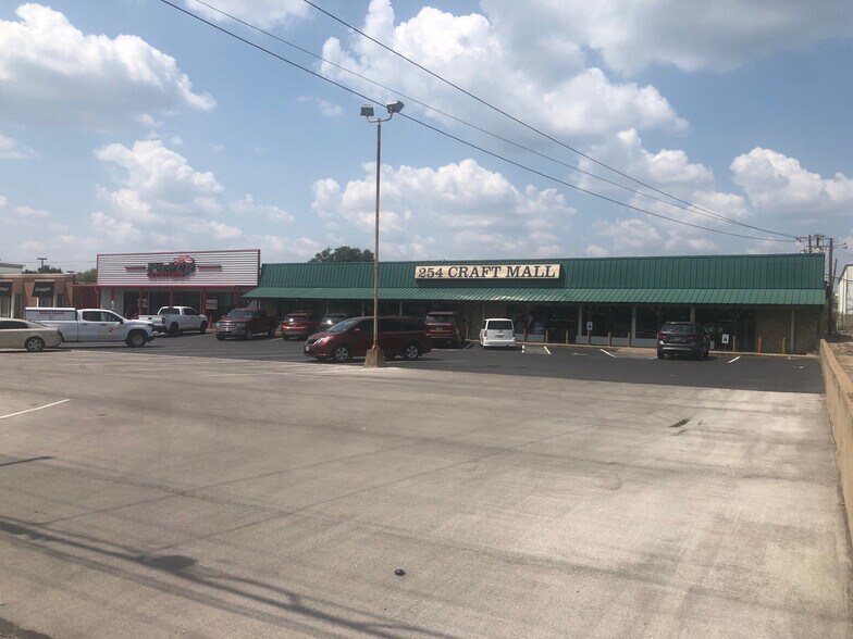 4533 Waco Drive Dr, Waco, TX à vendre - Photo du bâtiment - Image 2 de 13