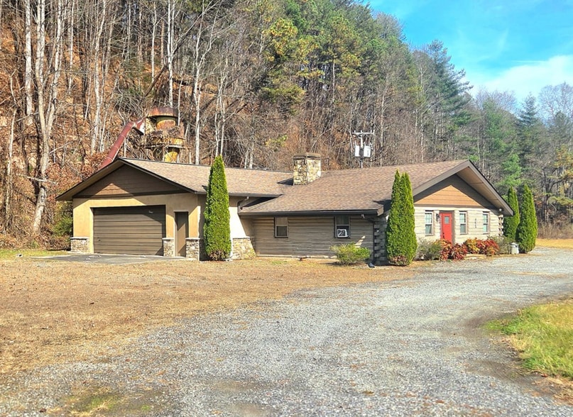 6785 Airport Rd, Andrews, NC à vendre - Photo du bâtiment - Image 3 de 15