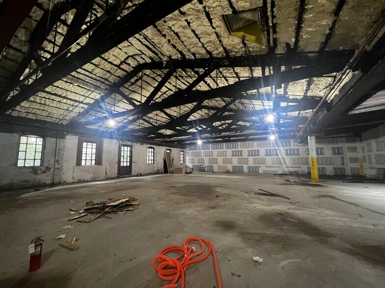 56 Berry St, Brooklyn, NY à louer - Photo intérieure - Image 2 de 9