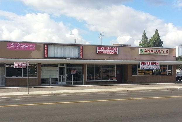 4122-4150 E Clinton Ave, Fresno, CA for lease - Building Photo - Image 3 of 7
