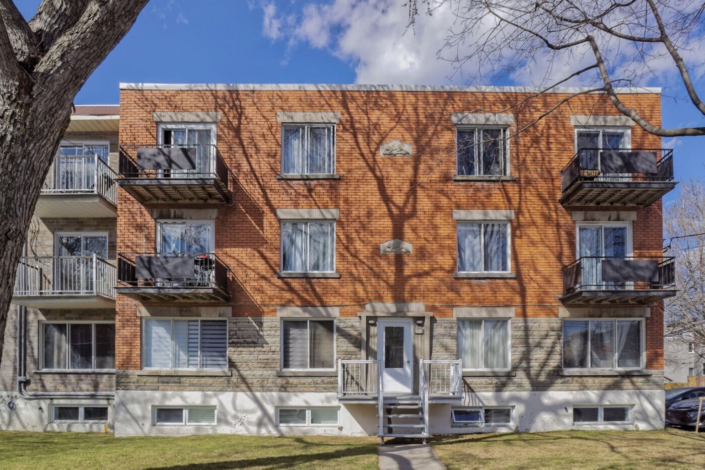 1017 Av 1Re, Montréal, QC à vendre Photo principale- Image 1 de 1