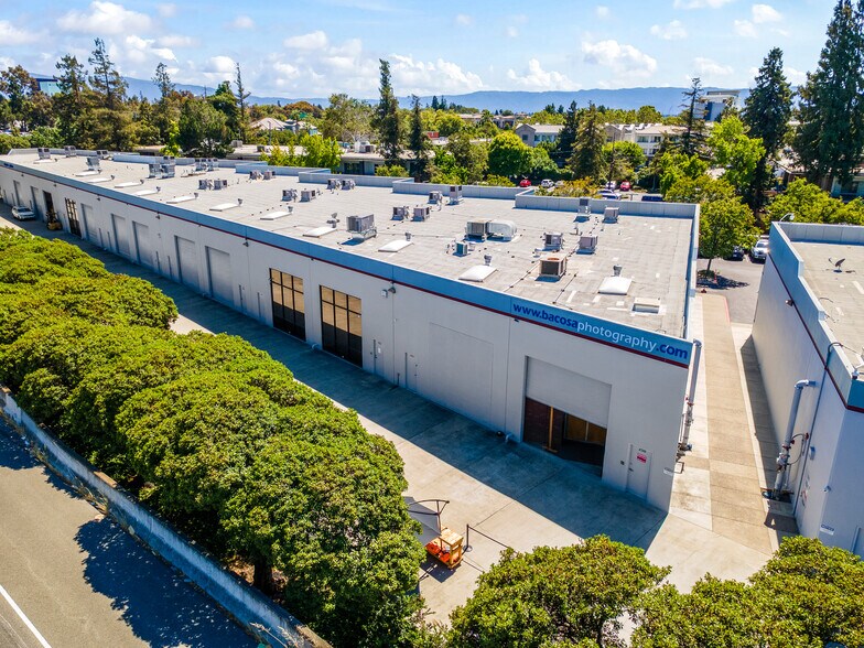 258-280 E Gish Rd, San Jose, CA à vendre - Photo du bâtiment - Image 3 de 4