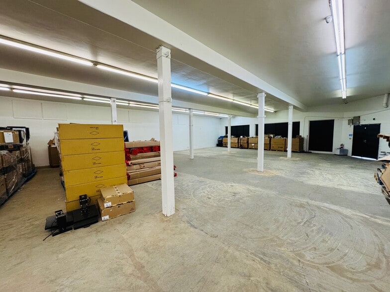 2530 Randolph St, Huntington Park, CA for sale - Building Photo - Image 3 of 23