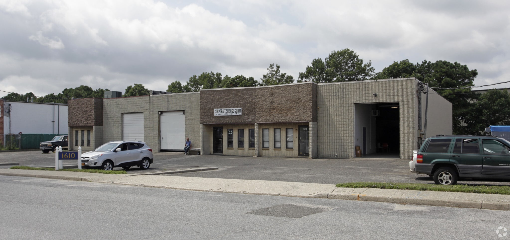 1610 9th Ave, Bohemia, NY for lease Primary Photo- Image 1 of 3