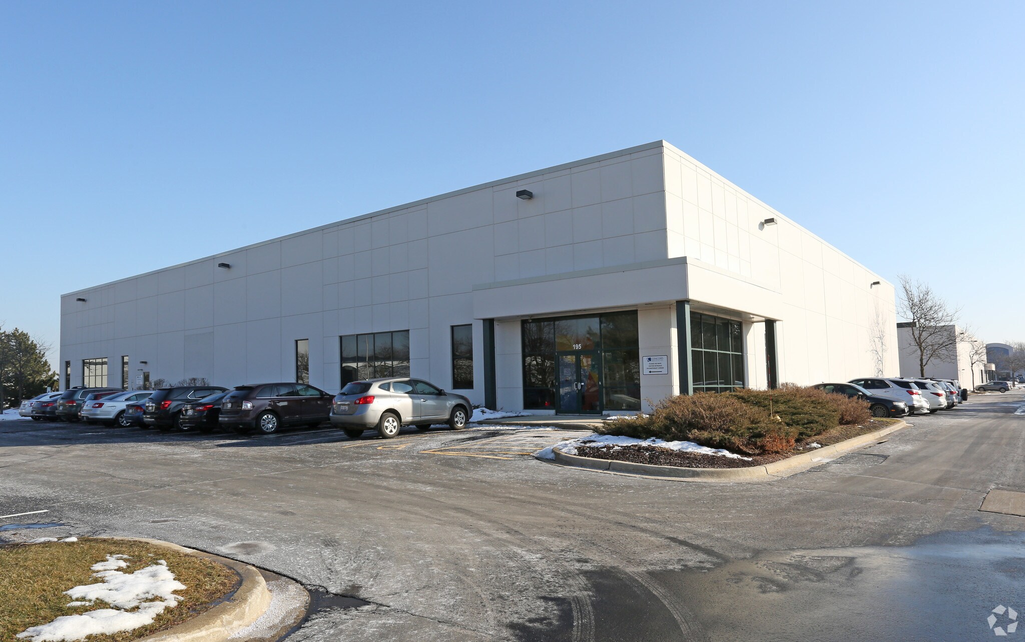 183-199 Exchange Blvd, Glendale Heights, IL for lease Building Photo- Image 1 of 4
