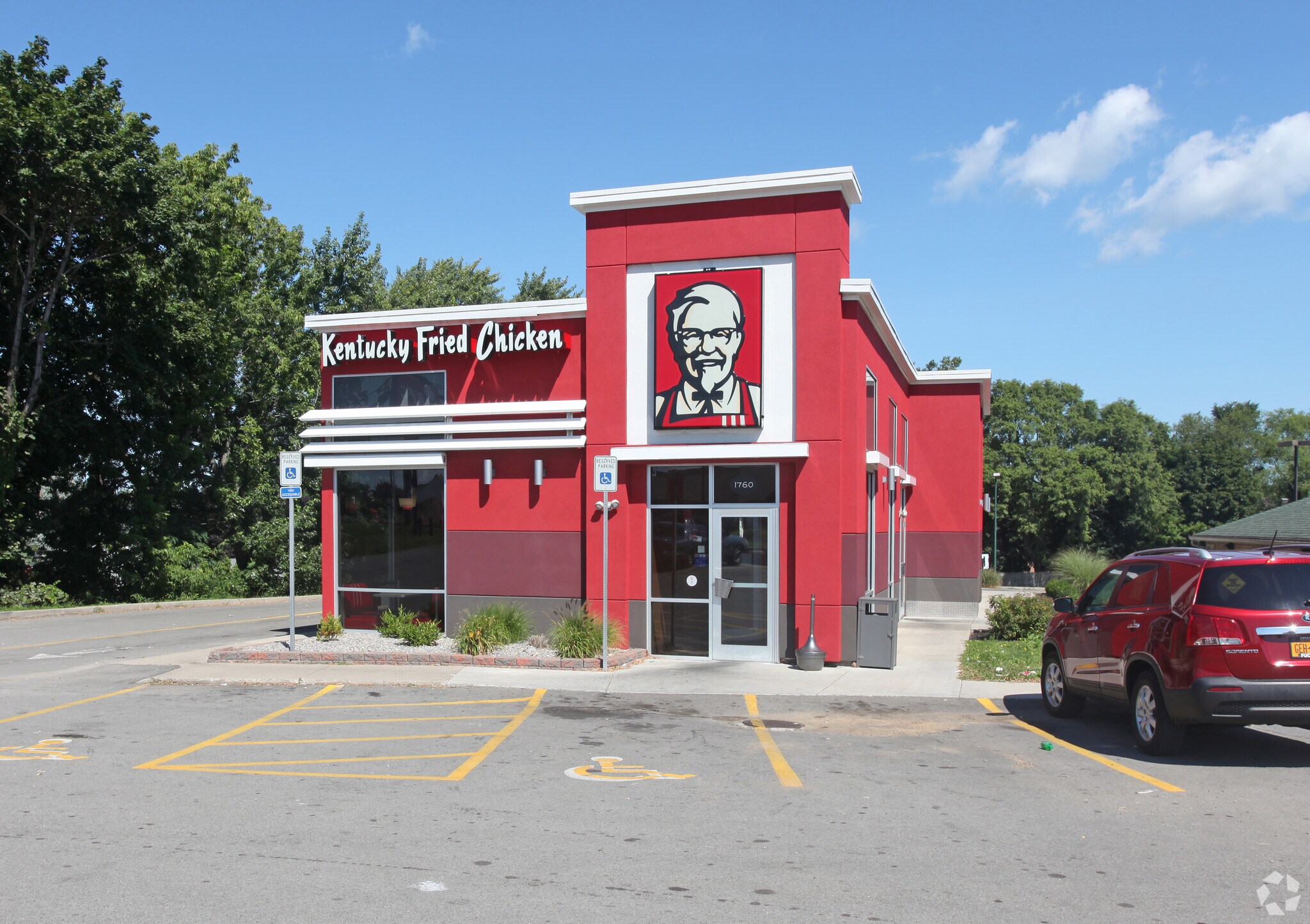 1760 E Ridge Rd, Rochester, NY à vendre Photo principale- Image 1 de 10