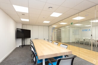 Vía Dos Castillas, 33, Pozuelo de Alarcón, Madrid for lease Interior Photo- Image 2 of 8