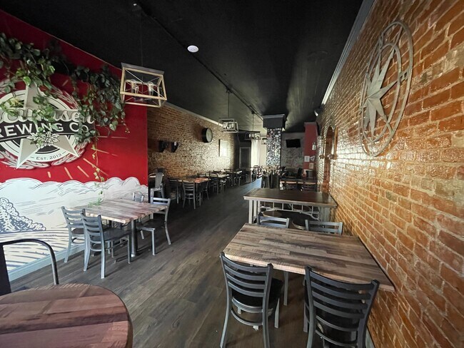 Plus de détails pour 124 W Chicago Blvd, Tecumseh, MI - Commerce de détail à louer