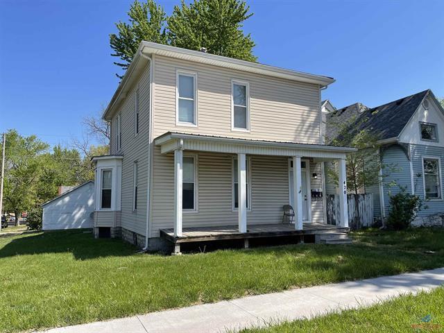 420 W 7th St, Sedalia, MO à vendre - Photo principale - Image 1 de 1