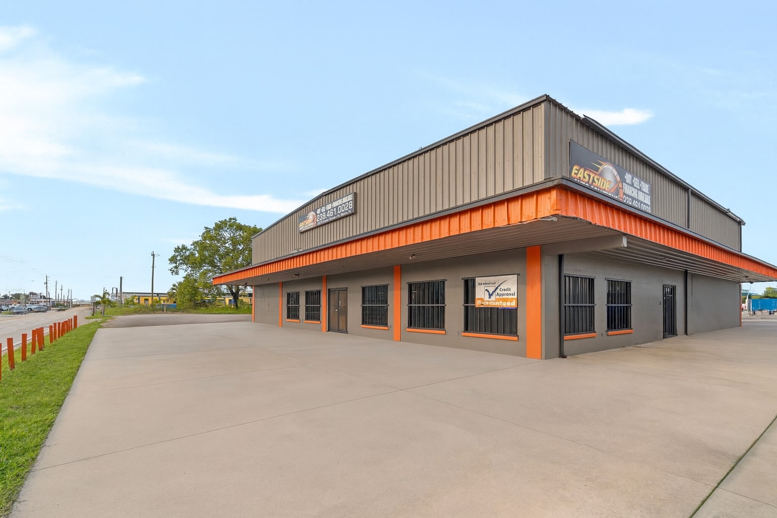 2575 Fowler St, Fort Myers, FL for sale Building Photo- Image 1 of 7