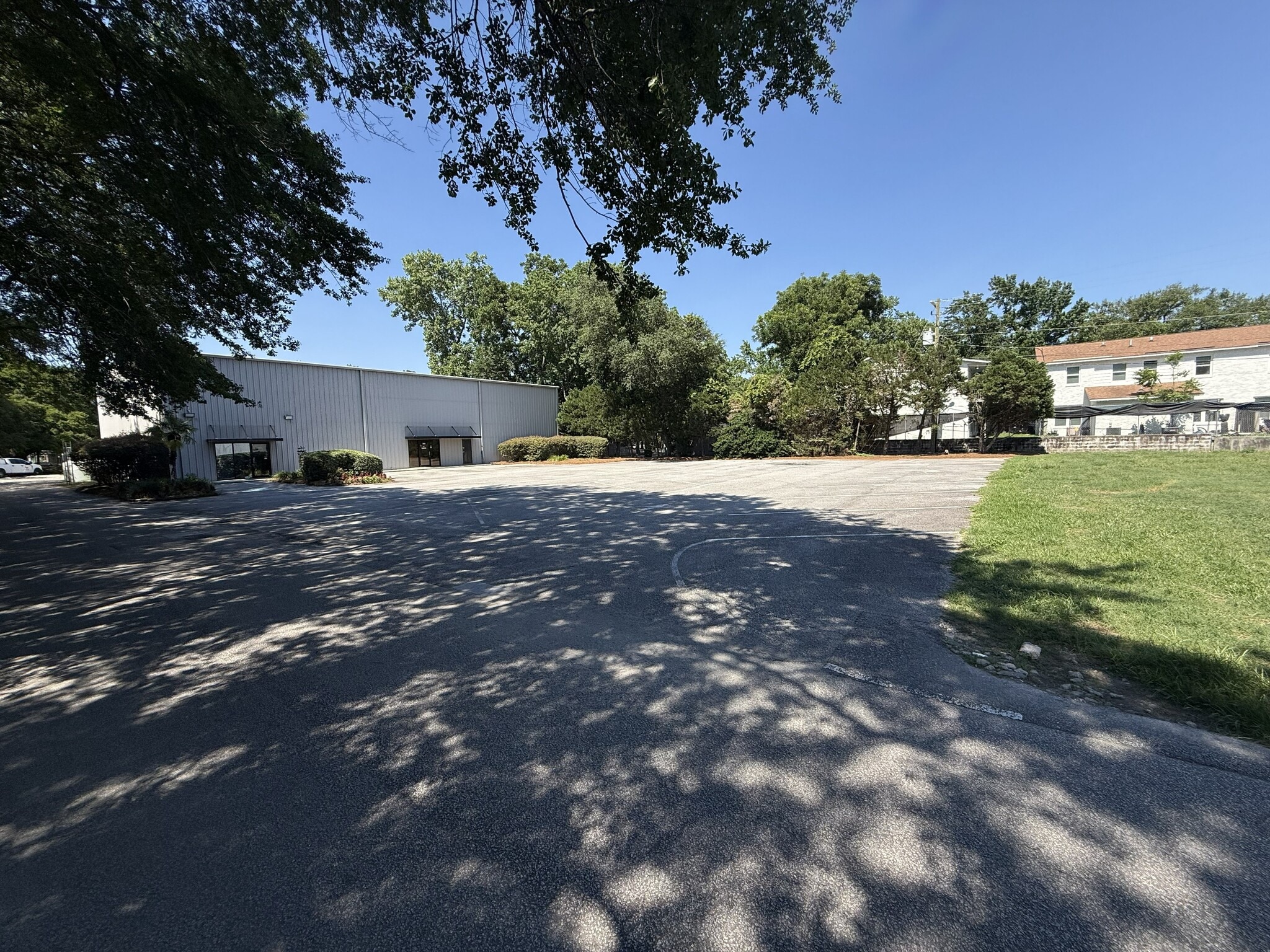 1384 Remount Rd, Charleston, SC for lease Building Photo- Image 1 of 16