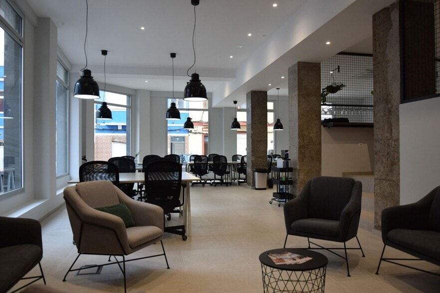 Office in Las Palmas de Gran Canaria, Las Palmas for lease - Interior Photo - Image 1 of 24