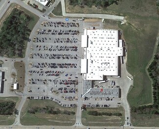 More details for 3915 W Davis St, Conroe, TX - Retail for Lease