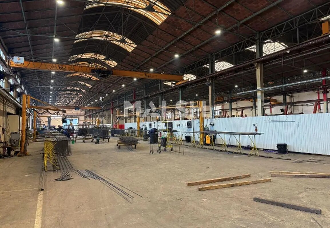 Local d'activités dans Bourgoin-Jallieu à vendre Photo du bâtiment- Image 1 de 8