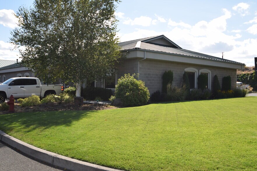 63820 Clausen Rd, Bend, OR à vendre - Photo du bâtiment - Image 2 de 29