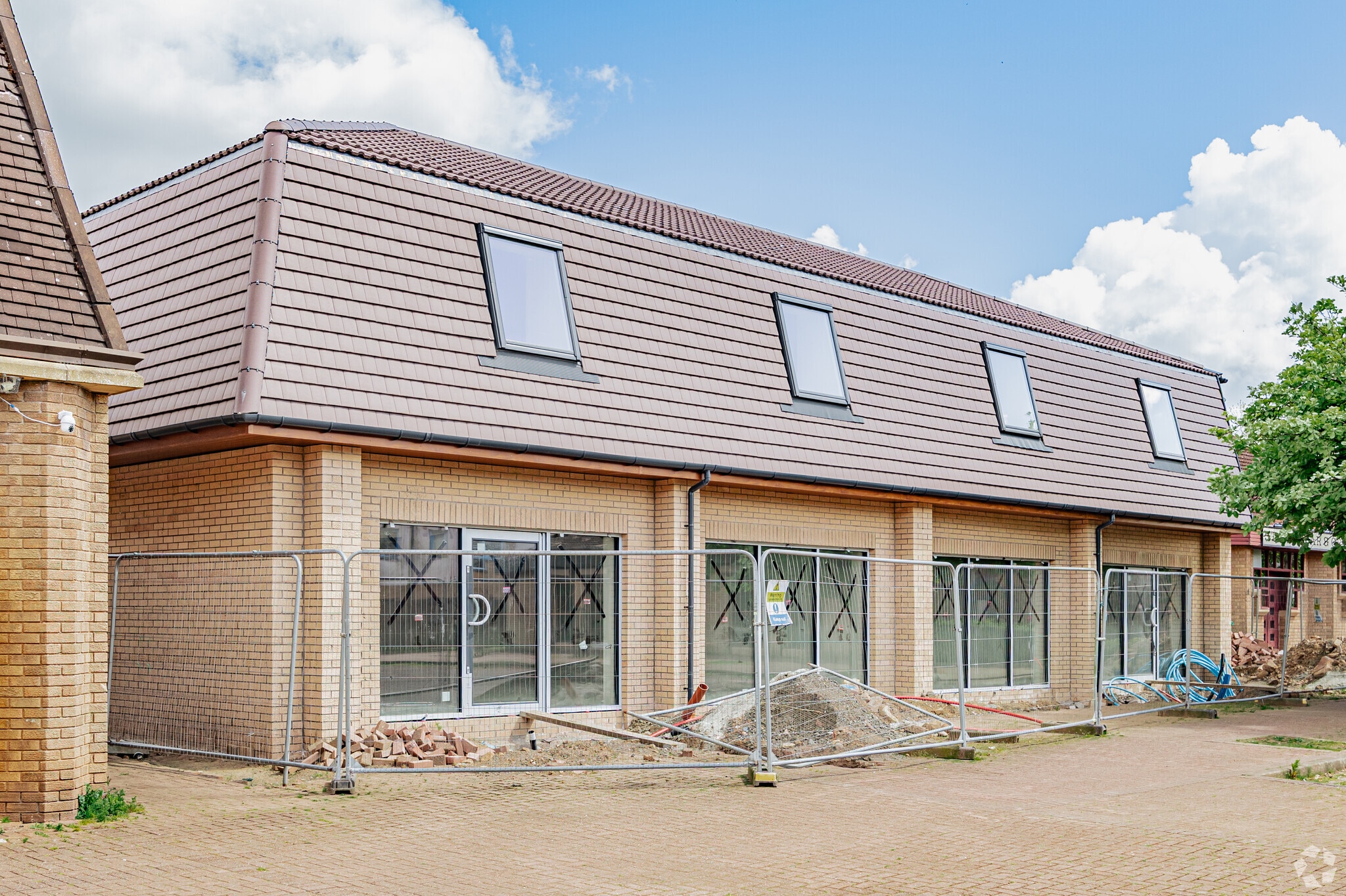 Huntsmans Rd, Glenrothes for lease Primary Photo- Image 1 of 3