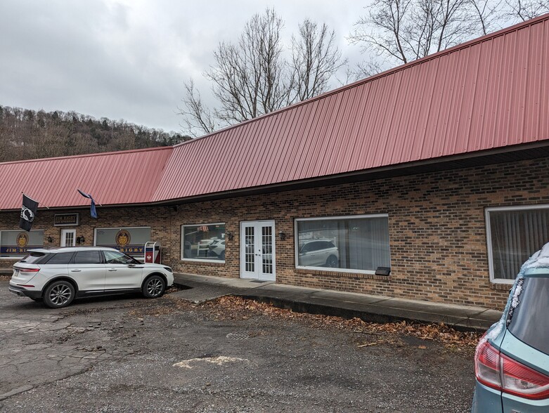 1015 Ferndale Ave, Johnstown, PA for lease - Primary Photo - Image 1 of 1