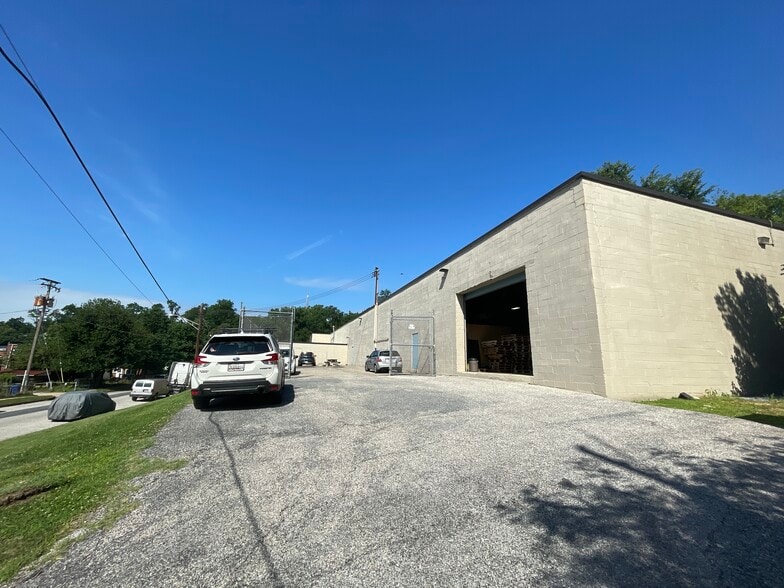 3701 Malden Ave, Baltimore, MD for lease - Building Photo - Image 2 of 12
