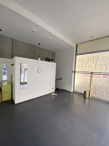 Commerce de détail dans Paris à vendre - Photo du bâtiment - Image 3 de 6