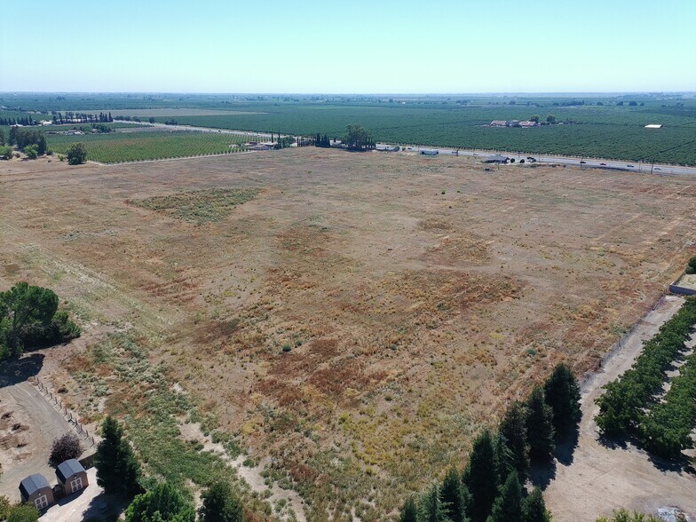 4238 Sawtelle Ave, Yuba City, CA à vendre - Photo du bâtiment - Image 3 de 4