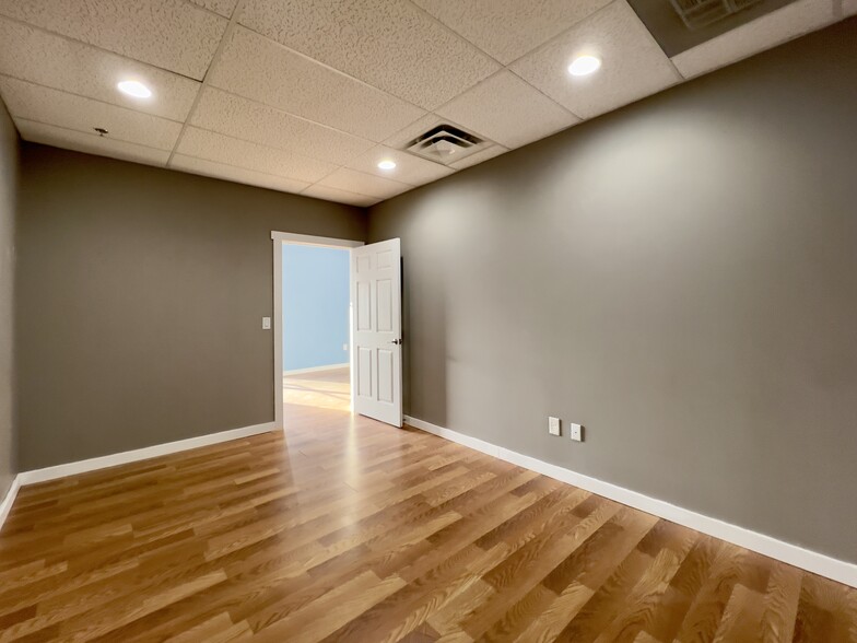 9660-9690 E Alameda Ave, Denver, CO for lease - Building Photo - Image 3 of 10