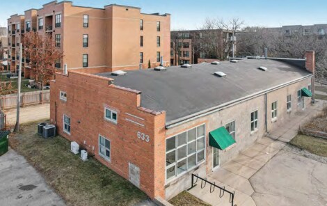 633 W Main St, Madison, WI à louer - Photo du bâtiment - Image 1 de 11