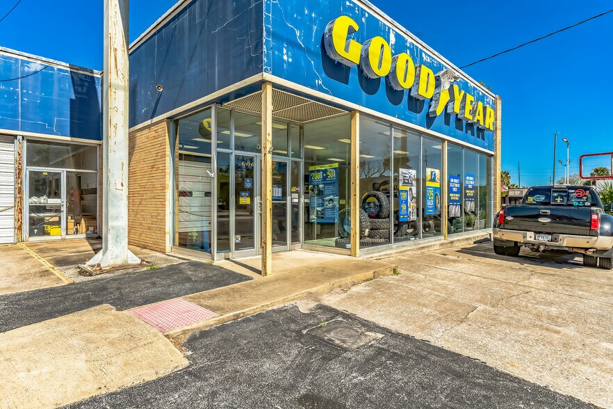 4593 San Juan Ave, Jacksonville, FL à vendre - Photo du bâtiment - Image 2 de 2