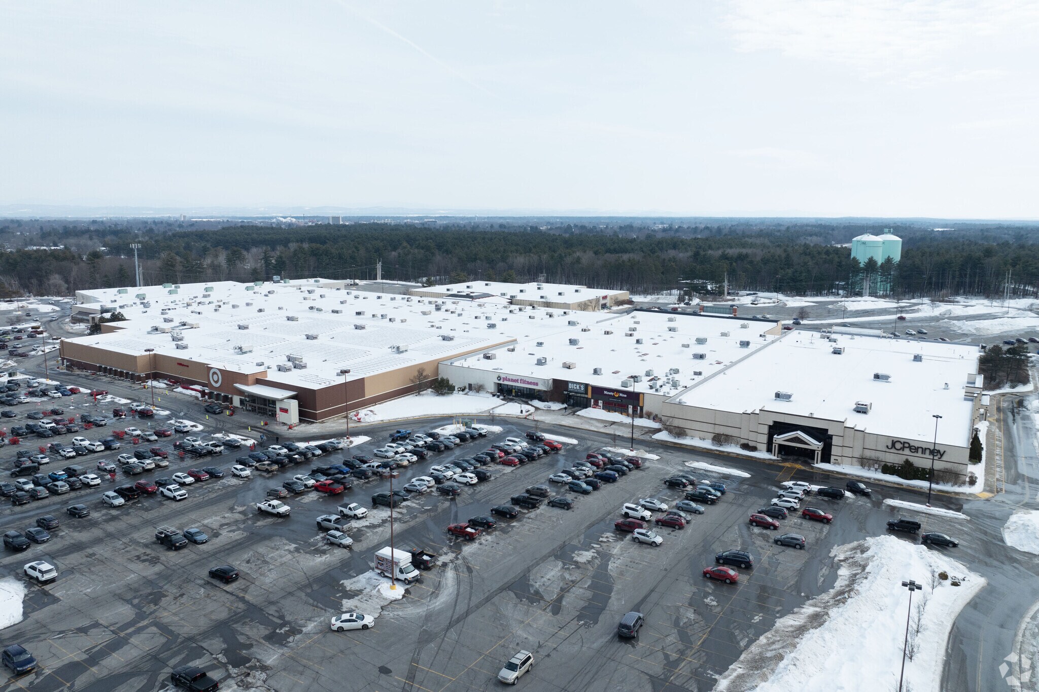 578 Aviation Rd, Queensbury, NY for lease Building Photo- Image 1 of 3