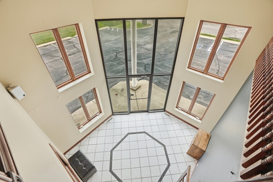 8080 E 109th Ave, Crown Point, IN for sale - Building Photo - Image 3 of 25