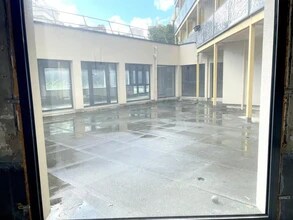 Rue Du 22 Septembre, Courbevoie for lease Building Photo- Image 2 of 6