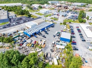 125 Magill St, Lively, ON for lease Interior Photo- Image 2 of 7