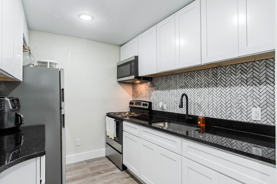 3109 Roberts Cut Off Rd, Fort Worth, TX for sale - Interior Photo - Image 3 of 10