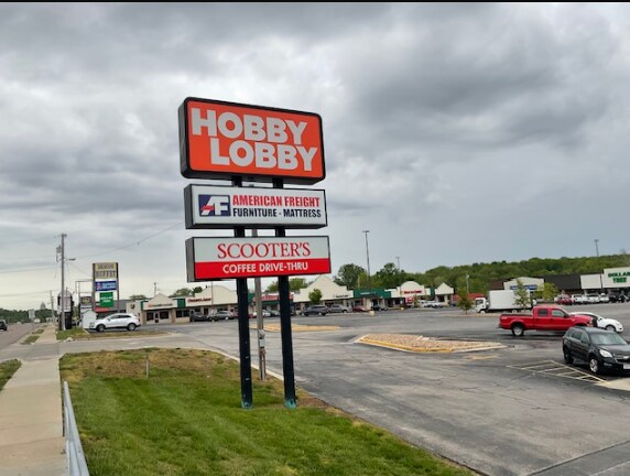 2233 Missouri Blvd, Jefferson City, MO à louer - Photo du bâtiment - Image 2 de 2