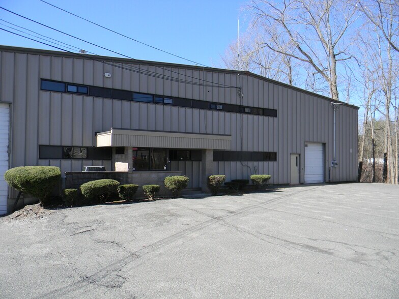39 Elmvale Pl, Pittsfield, MA à louer - Photo du bâtiment - Image 1 de 5