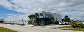 Plus de détails pour 4401 Nw 167th St, Miami Gardens, FL - Industriel à louer