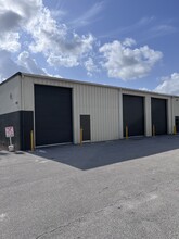 3942 Arnold Ave, Naples, FL for lease Building Photo- Image 2 of 16