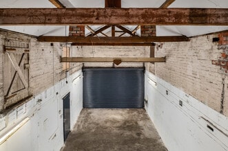 8C North Street, Castleford for lease Interior Photo- Image 2 of 4