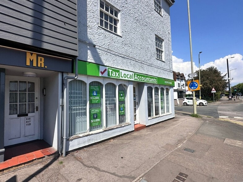 Sawbridgeworth – 113-123 London Road portfolio of 2 properties for sale on LoopNet.ca - Building Photo - Image 2 of 8