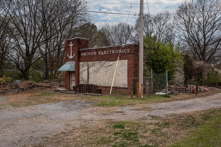 1575 Cherry Rd, Memphis, TN à vendre - Photo du bâtiment - Image 2 de 3