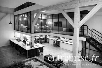 Plus de détails pour Multi-résidentiel à vendre